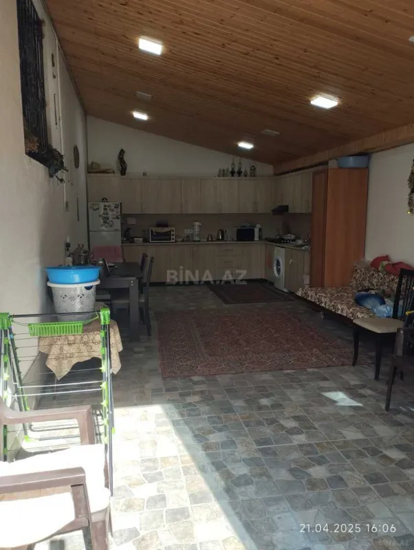 Satılır 4 otaqlı həyət evi 130 m²