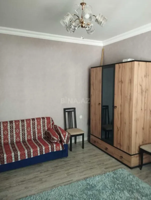 Satılır 4 otaqlı həyət evi 130 m²