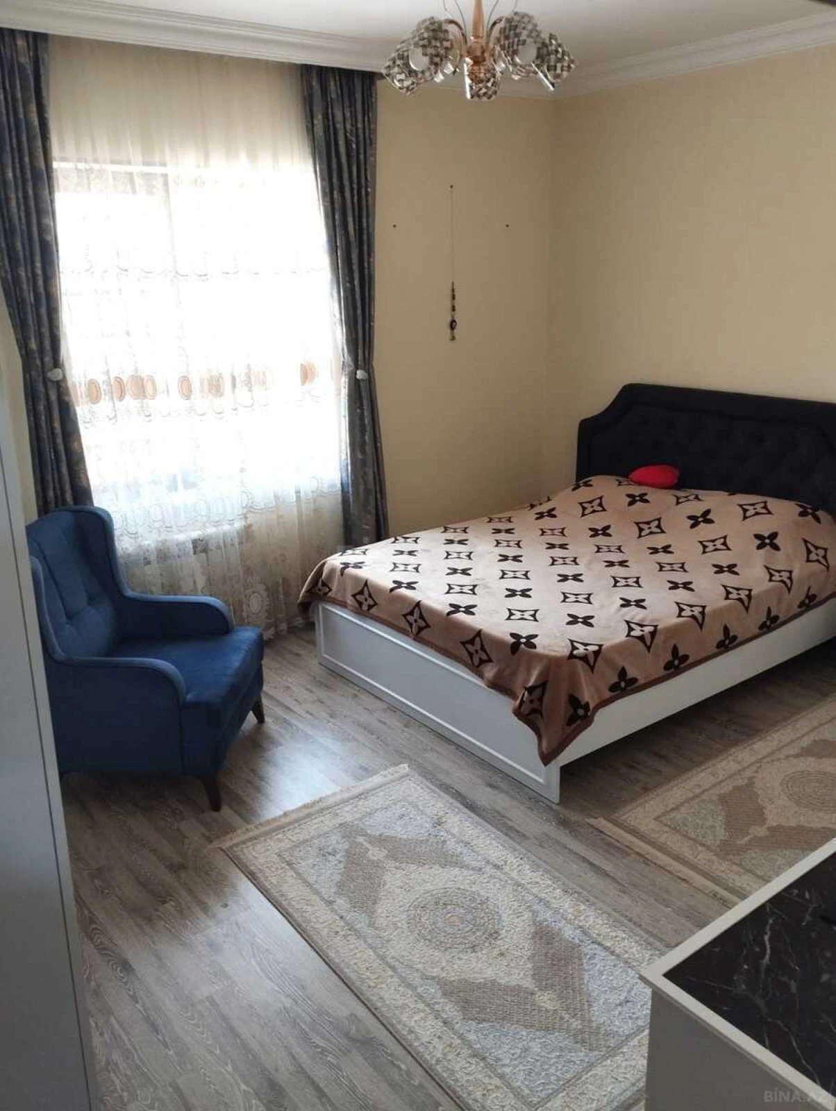 Satılır 4 otaqlı həyət evi 130 m²