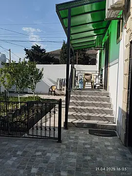Satılır 4 otaqlı həyət evi 130 m²