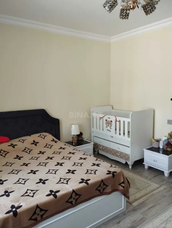 Satılır 4 otaqlı həyət evi 130 m²