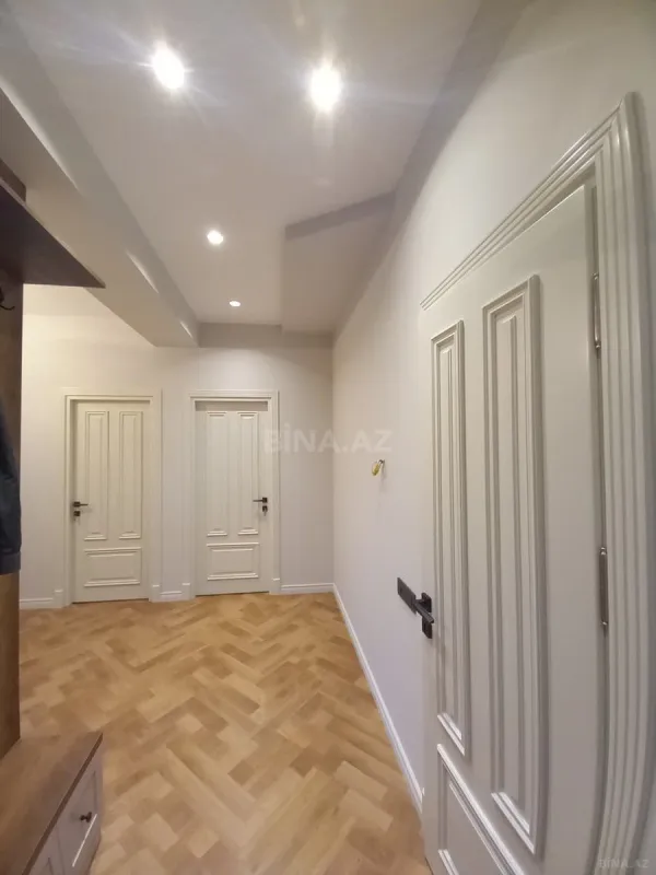 Satılır 3 otaqlı mənzil 101 m²