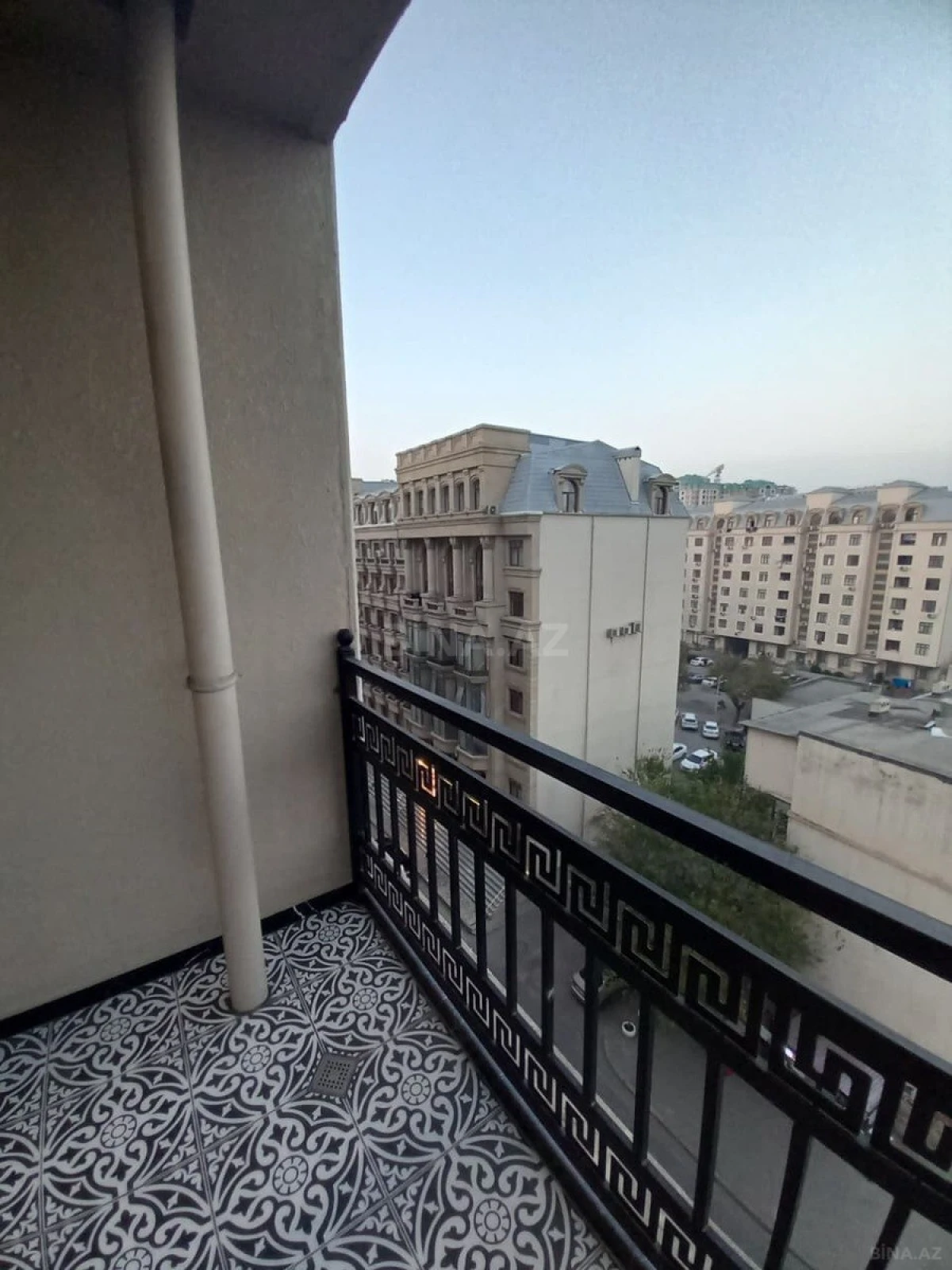 Satılır 3 otaqlı mənzil 101 m²