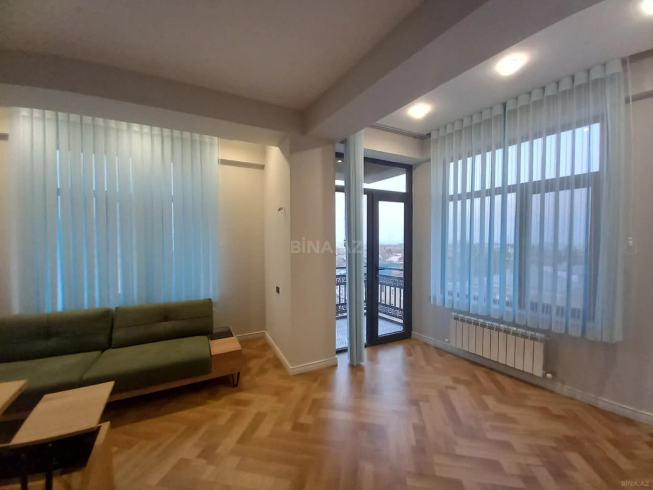 Satılır 3 otaqlı mənzil 101 m²