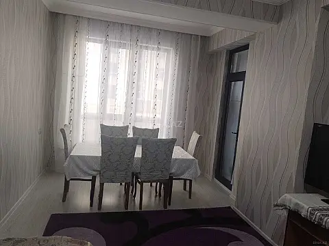 Satılır 2 otaqlı mənzil 90 m²