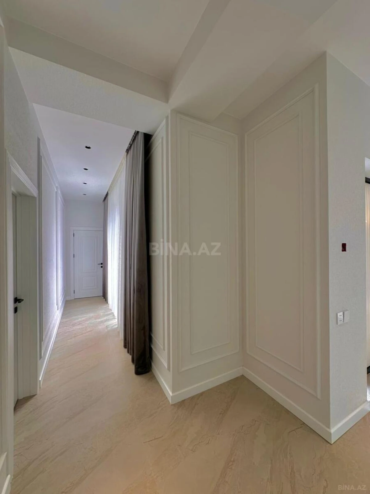 Satılır 5 otaqlı həyət evi 220 m²
