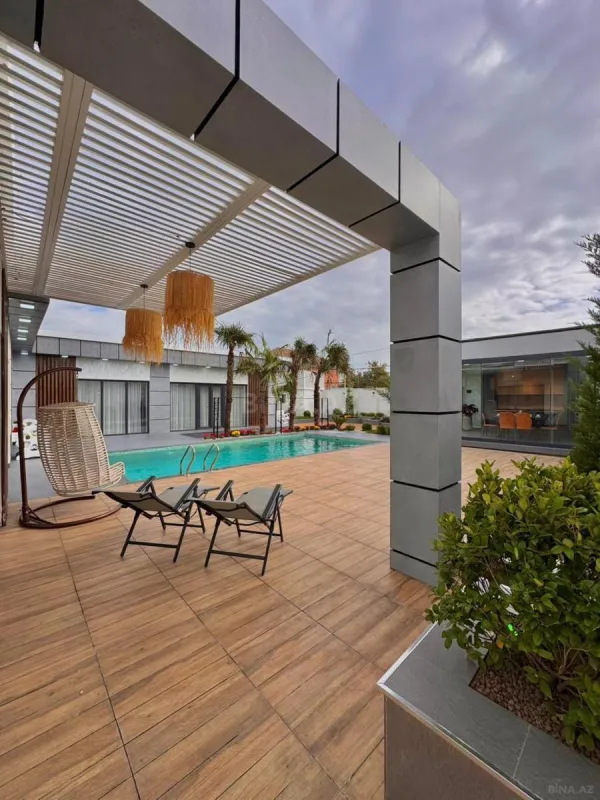 Satılır 5 otaqlı həyət evi 220 m²