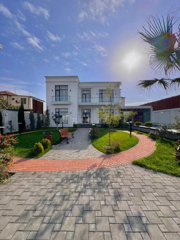 Satılır 6 otaqlı həyət evi 350 m²