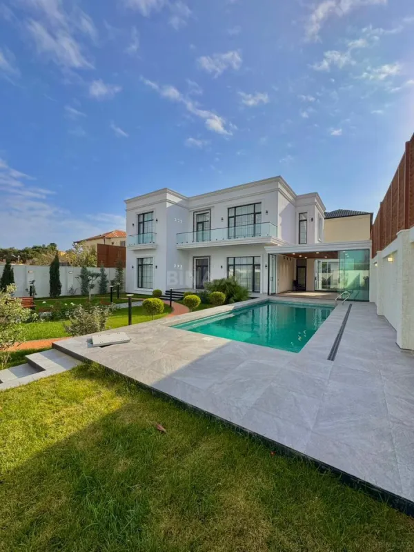 Satılır 6 otaqlı həyət evi 350 m²