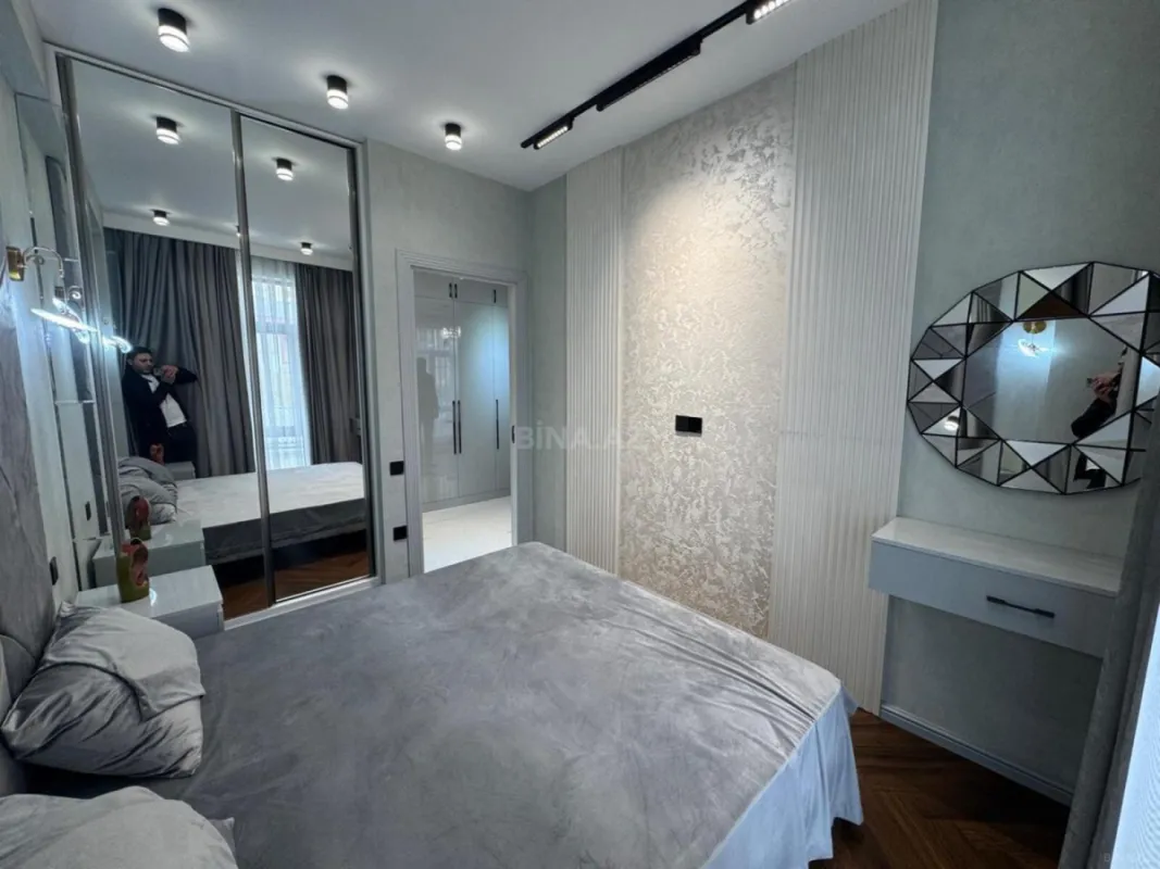 Satılır 2 otaqlı mənzil 60 m²