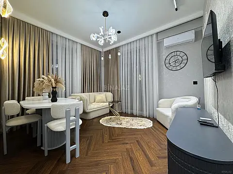 Satılır 2 otaqlı mənzil 60 m²