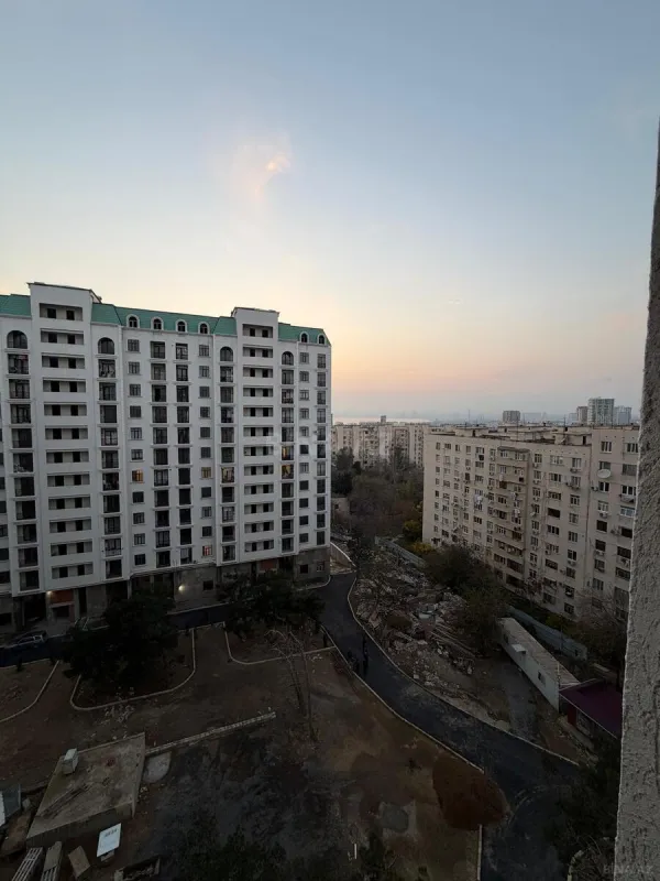 Satılır 3 otaqlı mənzil 114 m²