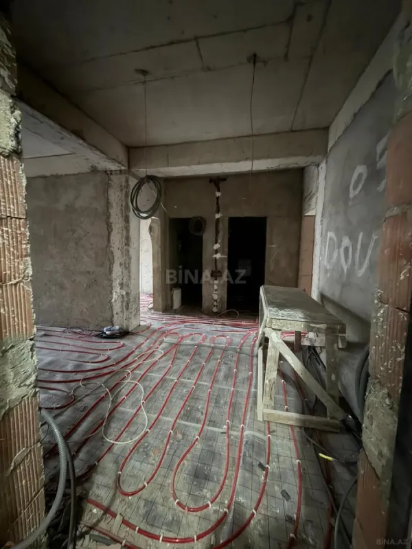 Satılır 3 otaqlı mənzil 114 m²