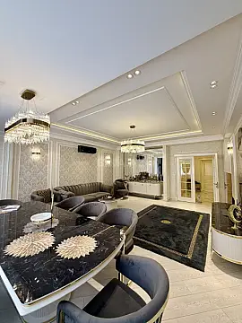 Satılır 3 otaqlı mənzil 135 m²