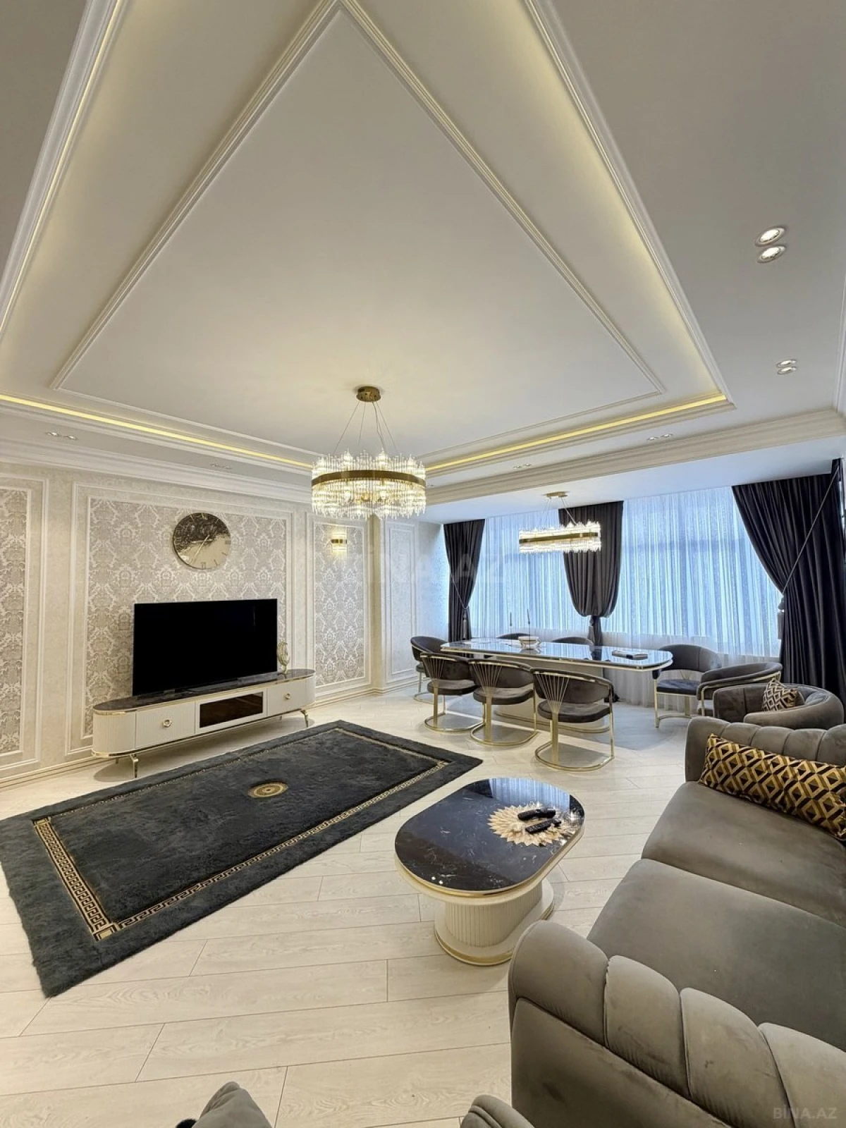 Satılır 3 otaqlı mənzil 135 m²