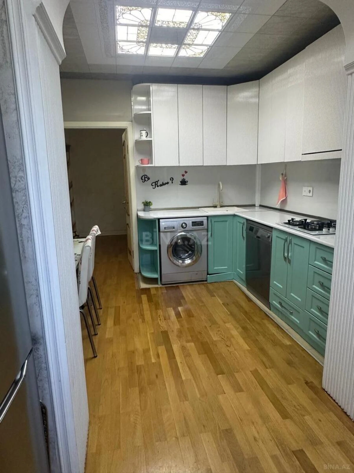 Satılır 3 otaqlı mənzil 110 m²