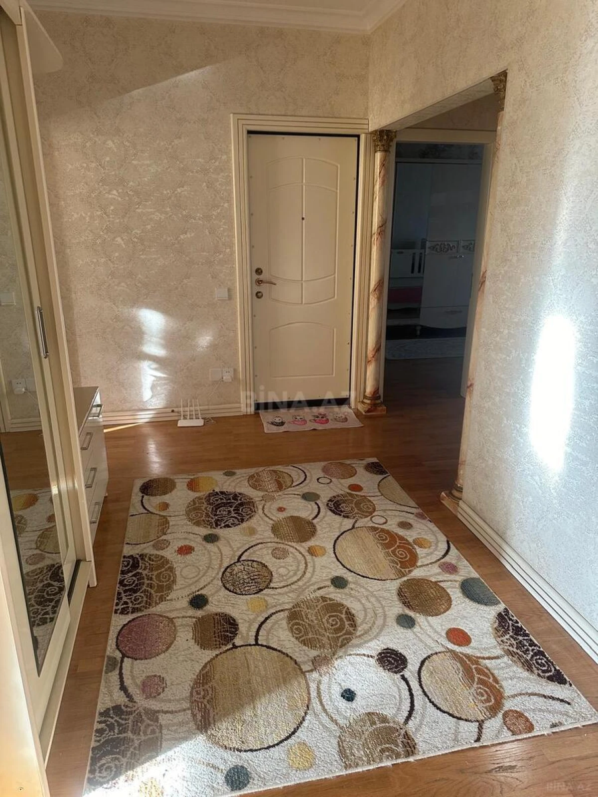 Satılır 3 otaqlı mənzil 110 m²