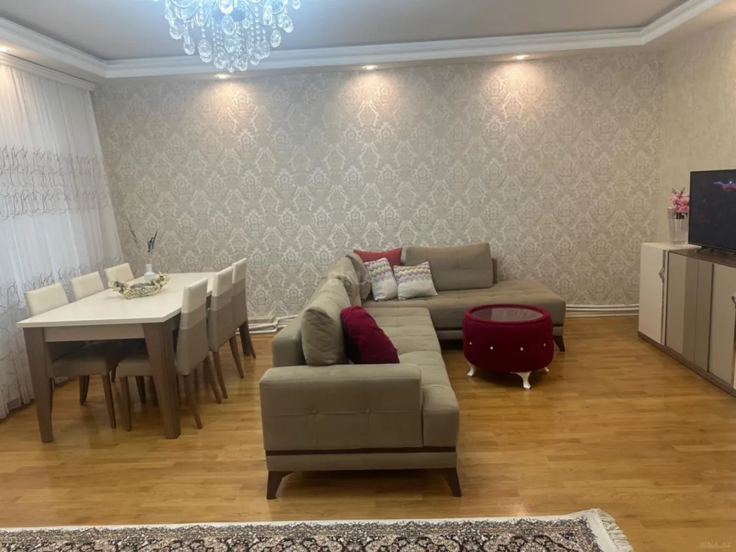 Satılır 3 otaqlı mənzil 110 m²