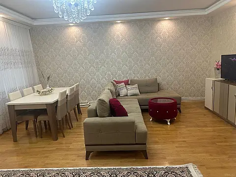 Satılır 3 otaqlı mənzil 110 m²