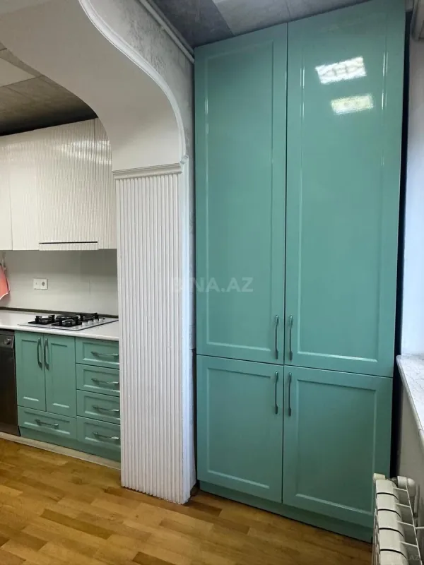 Satılır 3 otaqlı mənzil 110 m²