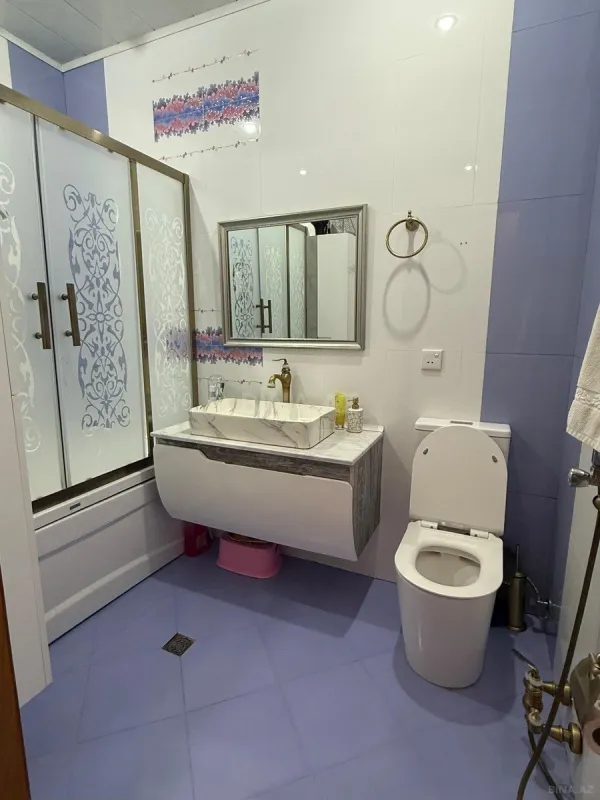 Satılır 3 otaqlı mənzil 154 m²