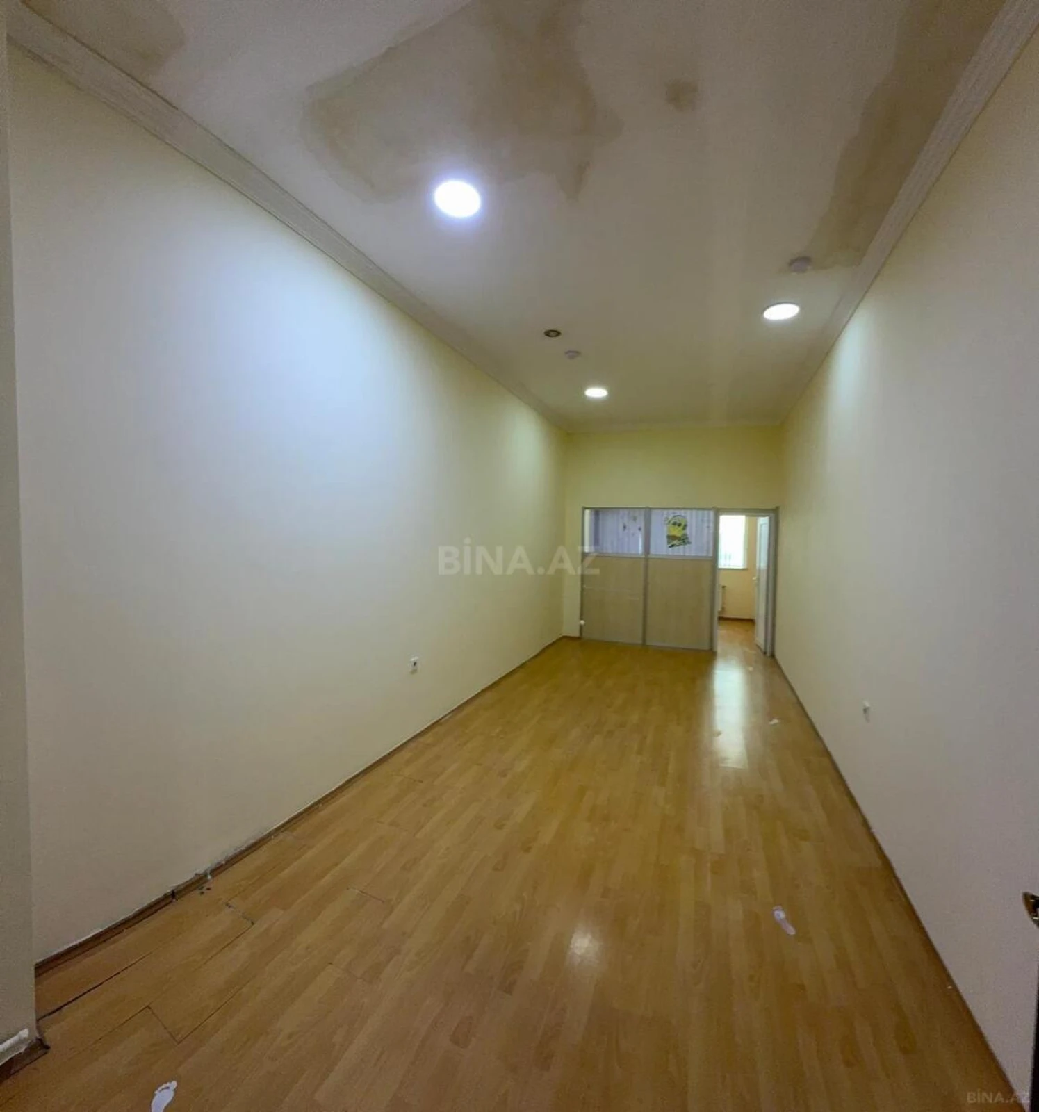 Kirayə verilir 6 otaqlı ofis 255 m²