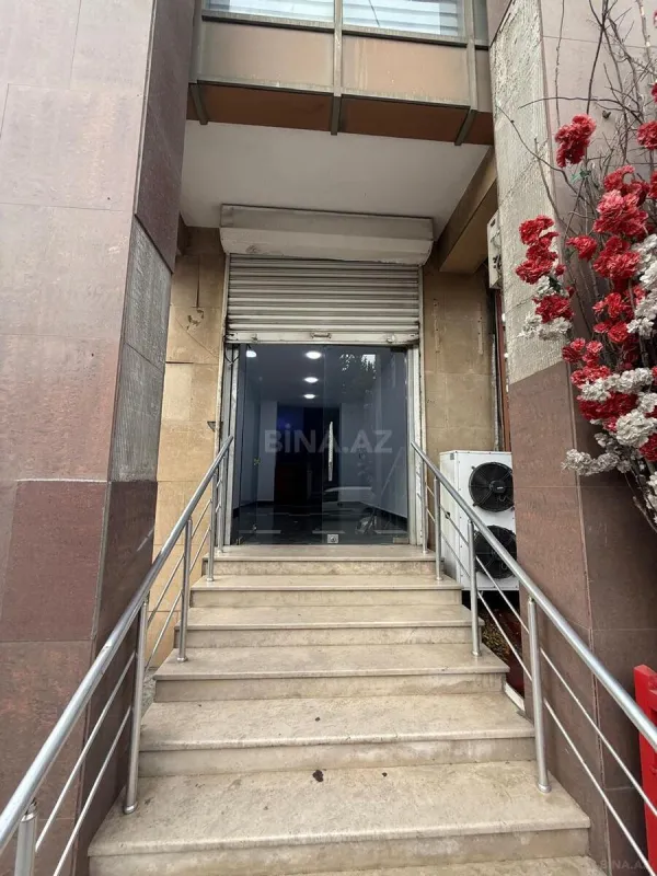Kirayə verilir 6 otaqlı ofis 255 m²