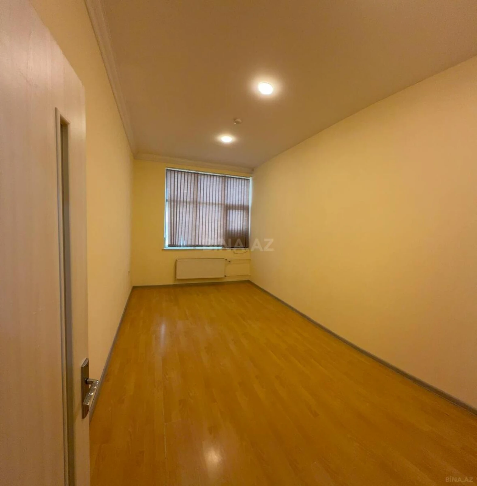 Kirayə verilir 6 otaqlı ofis 255 m²