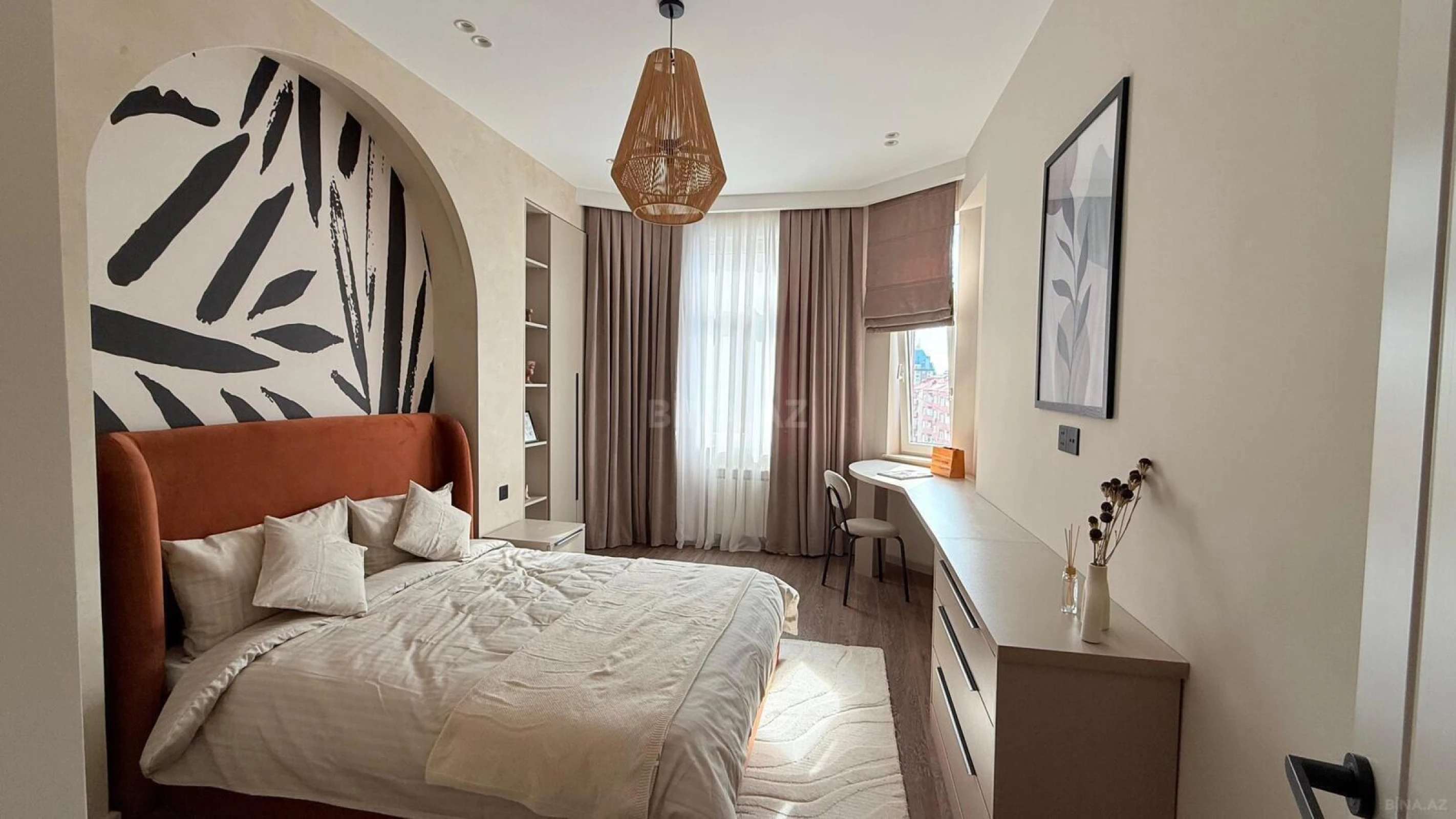 Satılır 2 otaqlı mənzil 61 m²