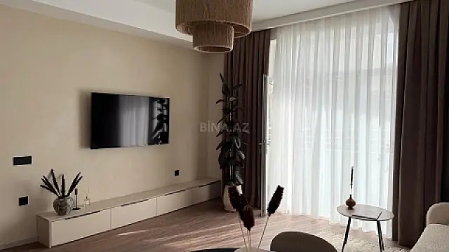 Satılır 2 otaqlı mənzil 61 m²