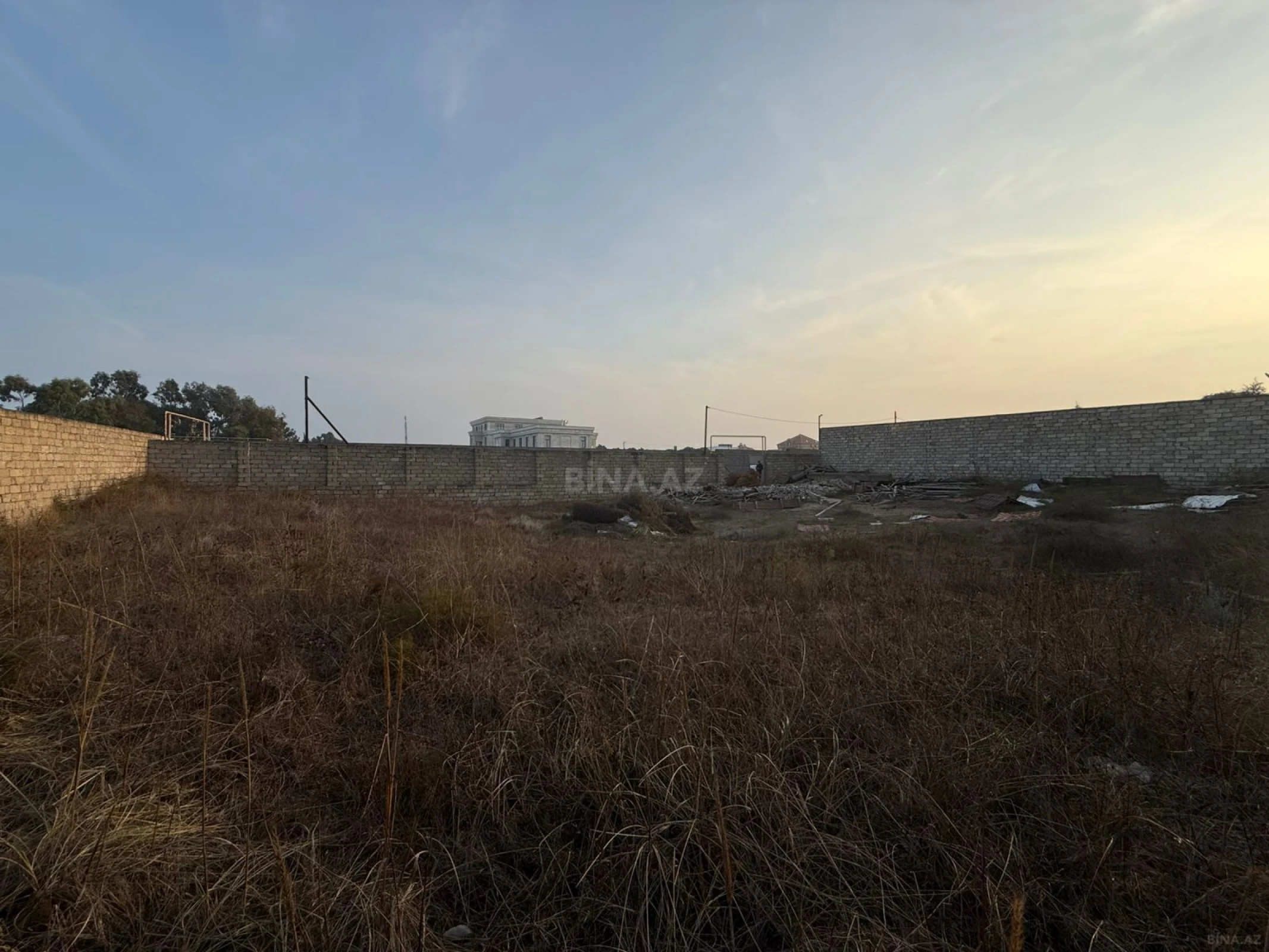 Satılır torpaq sahəsi 12 m²