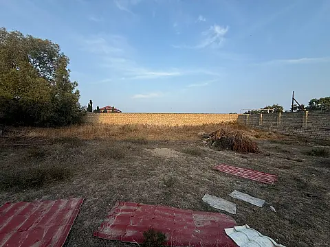 Satılır torpaq sahəsi 12 m²