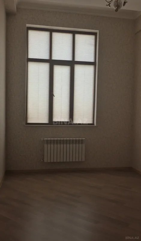 Satılır 2 otaqlı mənzil 83 m²