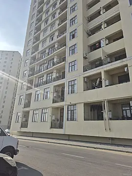 Satılır 2 otaqlı mənzil 83 m²