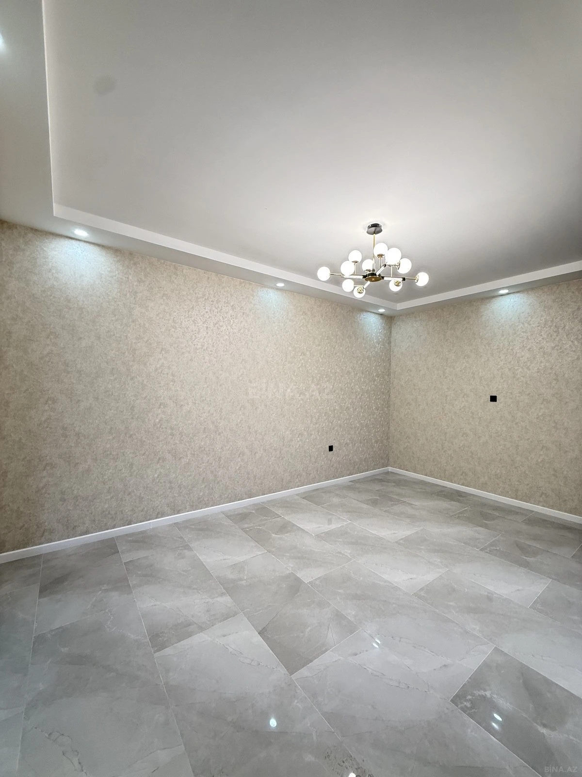 Satılır 4 otaqlı həyət evi 140 m²