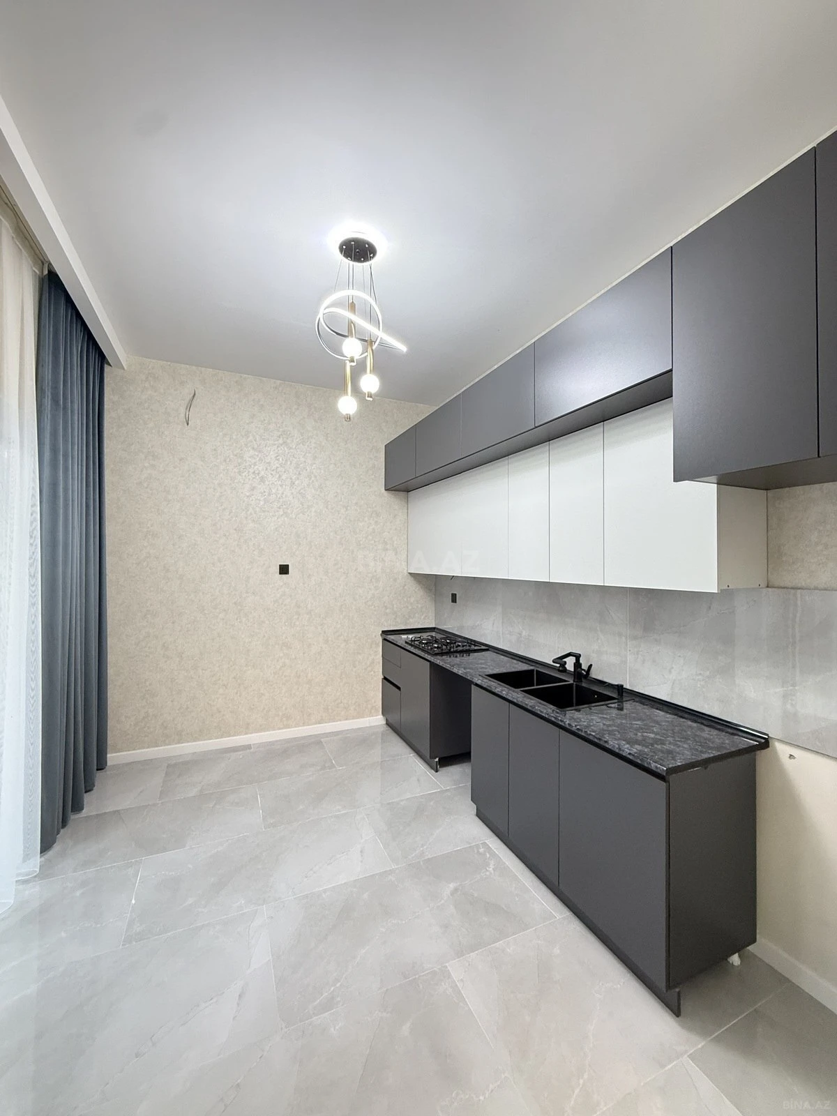 Satılır 4 otaqlı həyət evi 140 m²