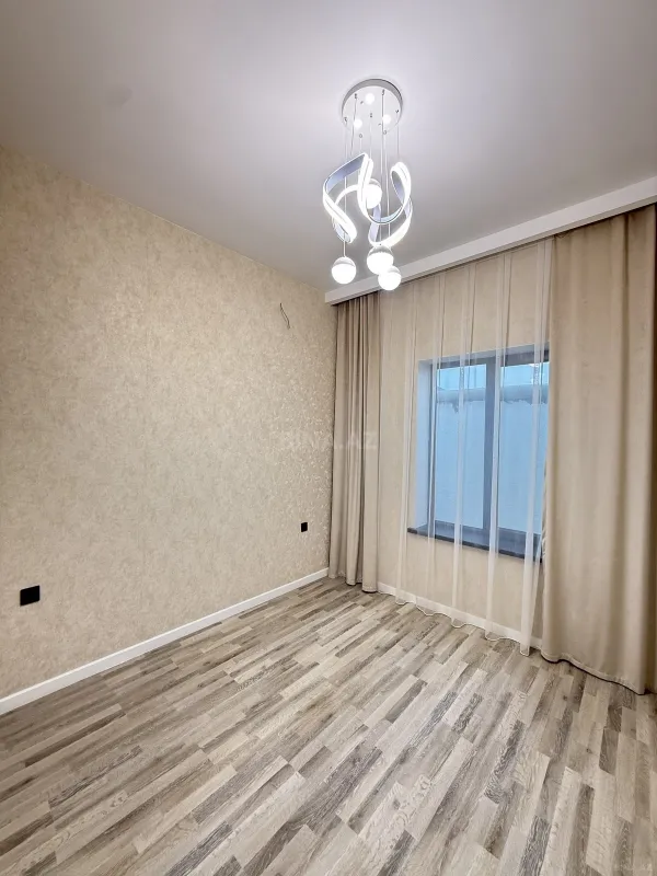 Satılır 4 otaqlı həyət evi 140 m²