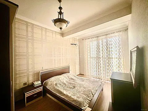 Satılır 3 otaqlı mənzil 110 m²