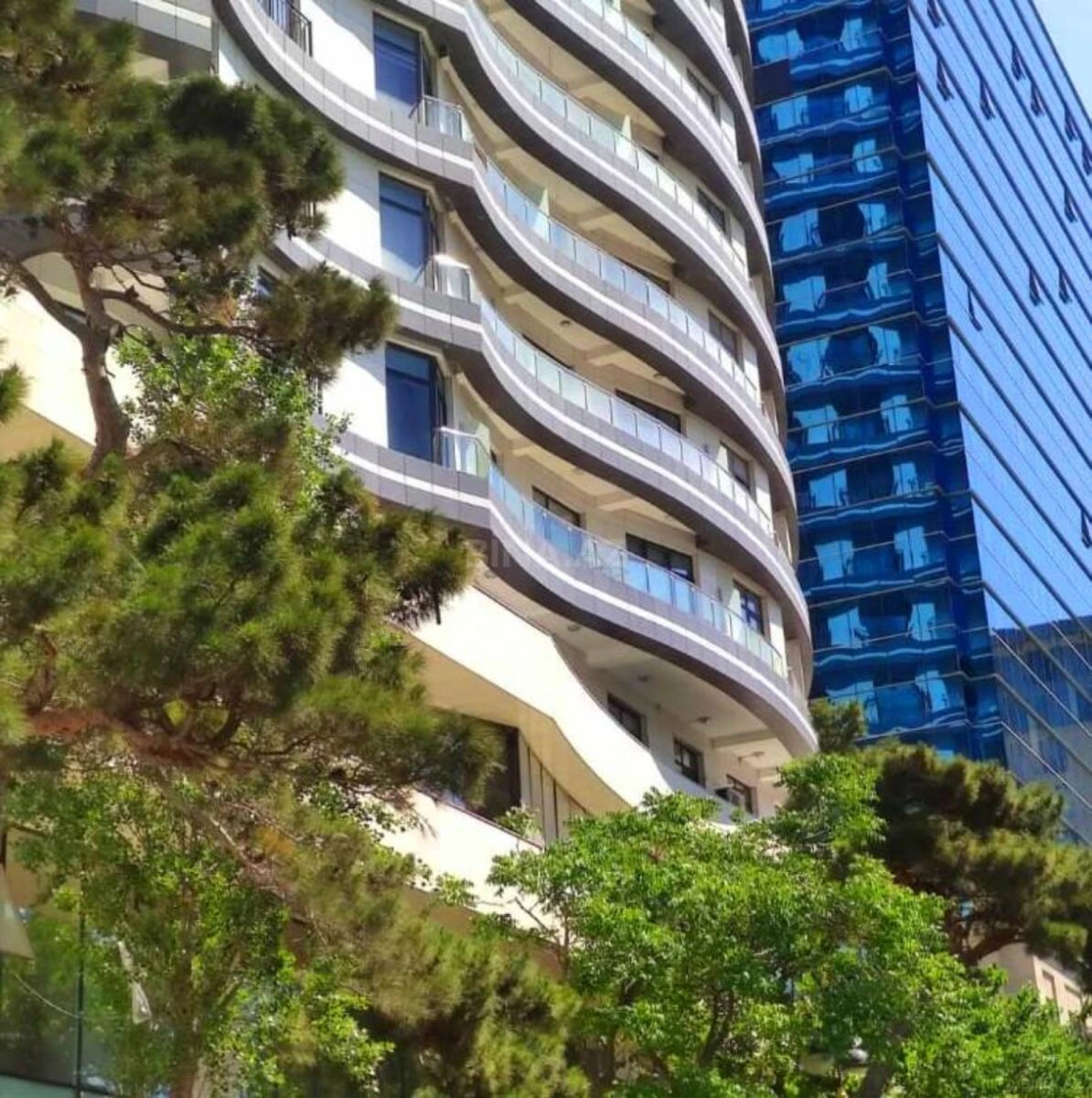 Satılır 1 otaqlı mənzil 45 m²