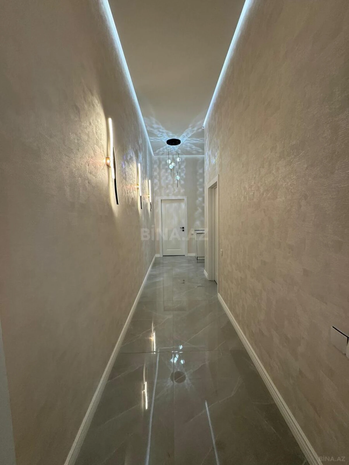 Satılır 3 otaqlı həyət evi 160 m²