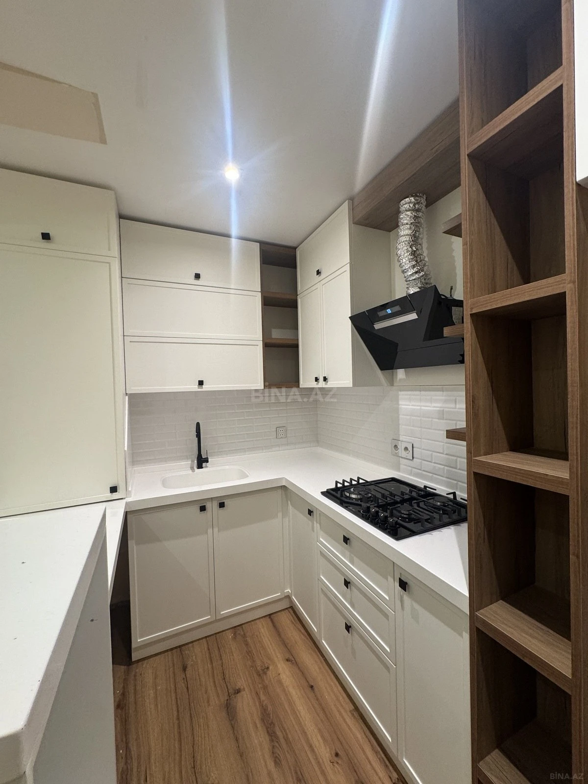 Satılır 2 otaqlı mənzil 64 m²