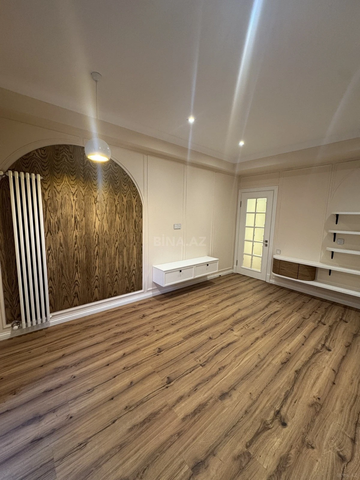 Satılır 2 otaqlı mənzil 64 m²