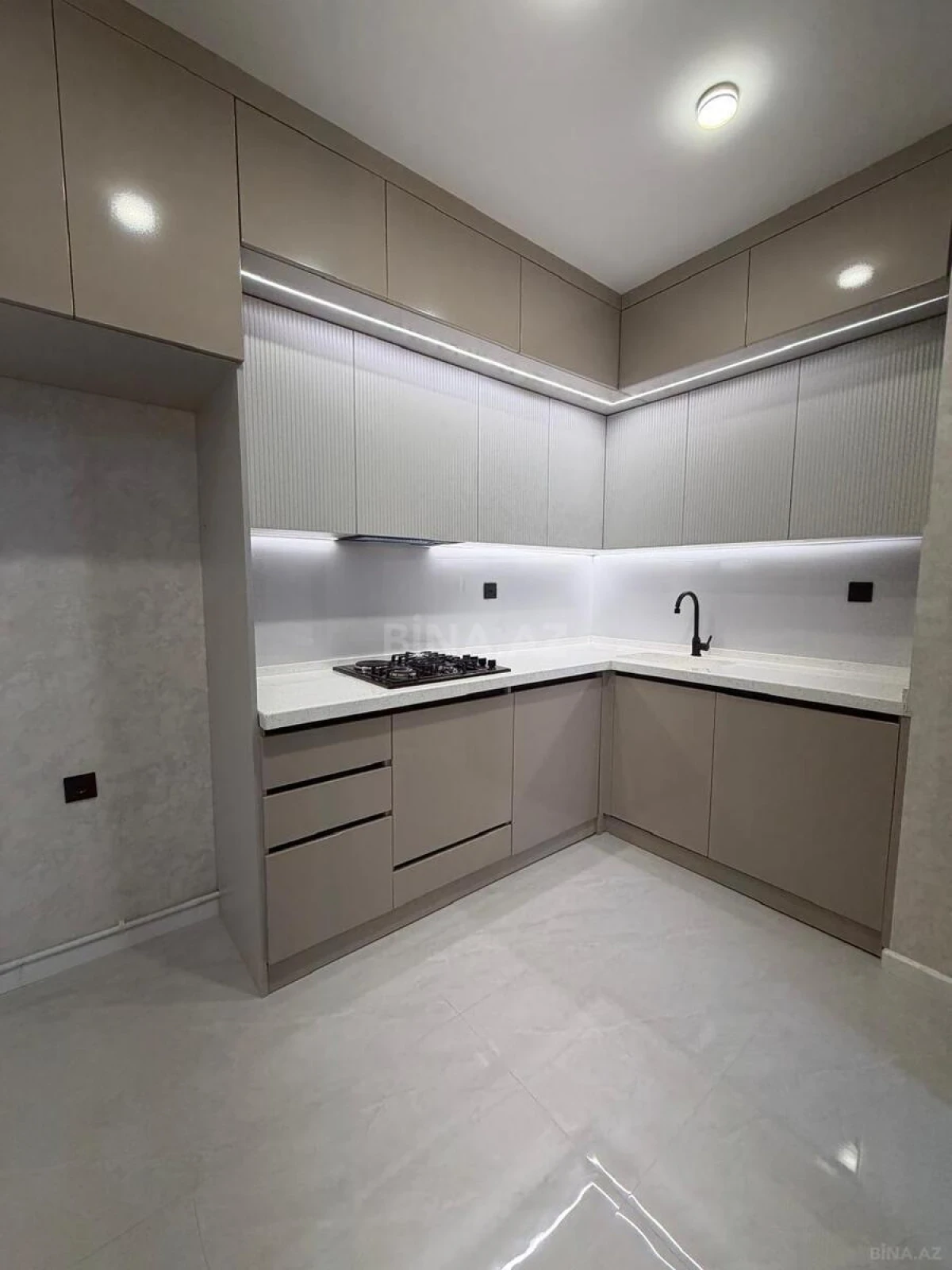 Satılır 3 otaqlı mənzil 80 m²