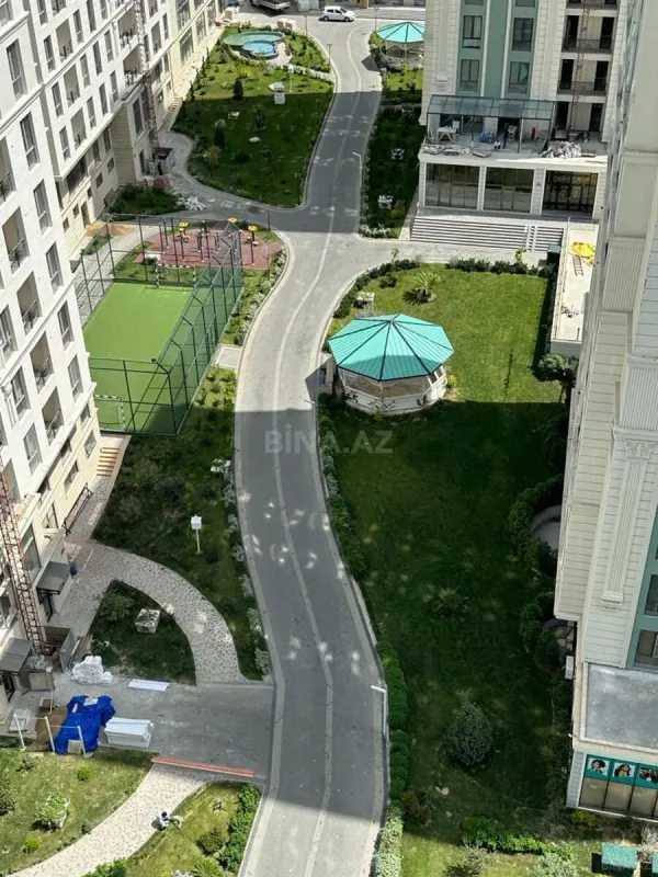 Satılır 3 otaqlı mənzil 156 m²