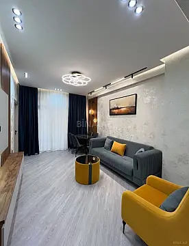 Satılır 2 otaqlı mənzil 55 m²