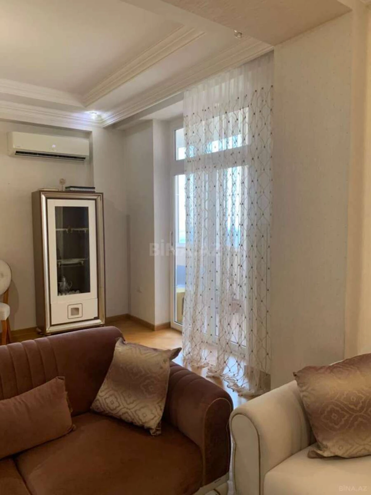 Satılır 3 otaqlı mənzil 113 m²