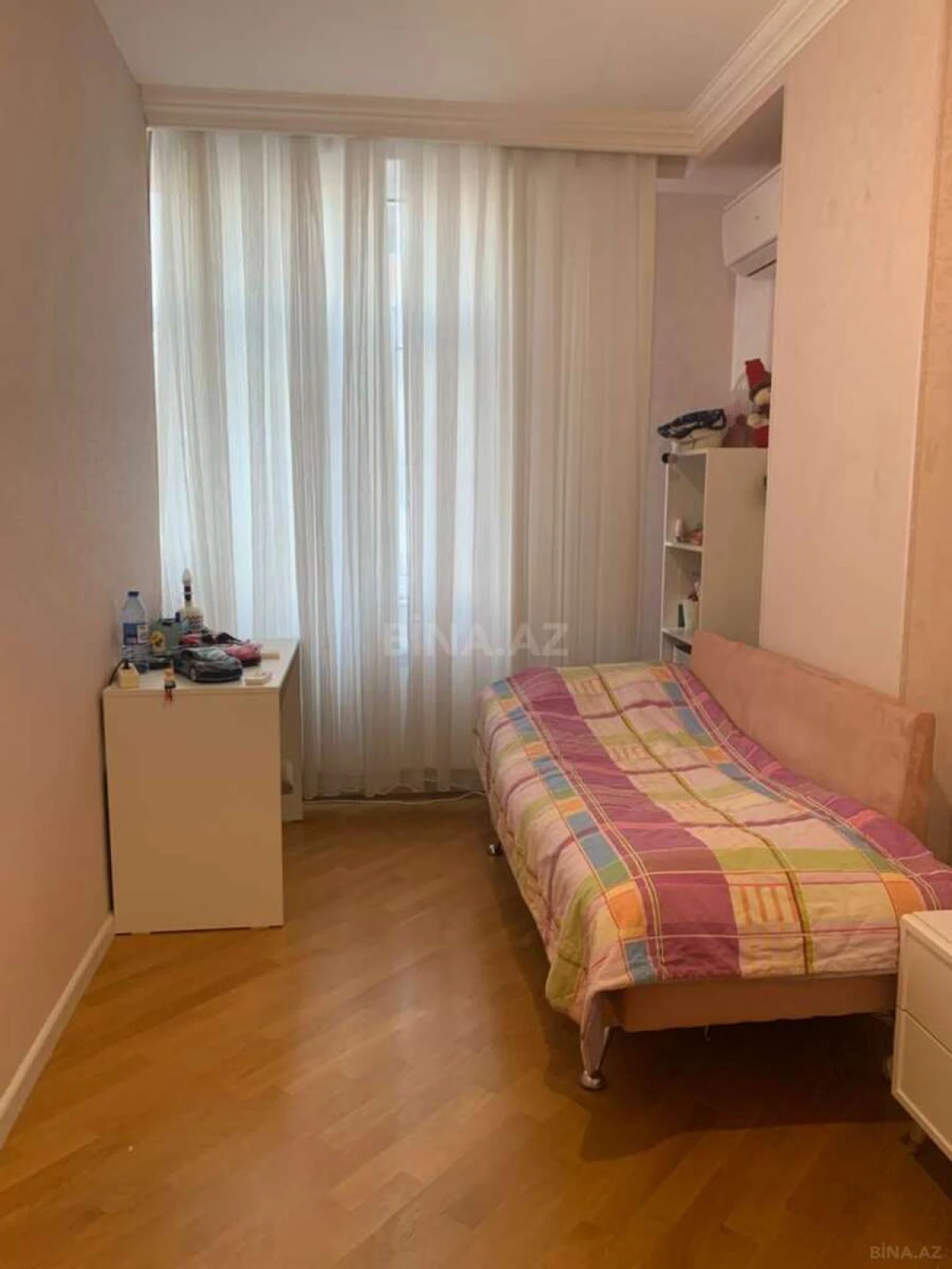 Satılır 3 otaqlı mənzil 113 m²