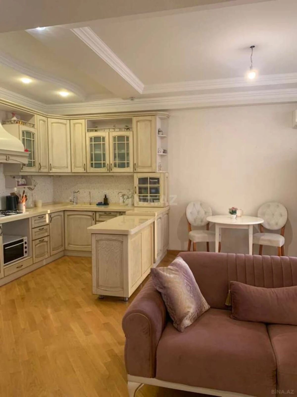 Satılır 3 otaqlı mənzil 113 m²