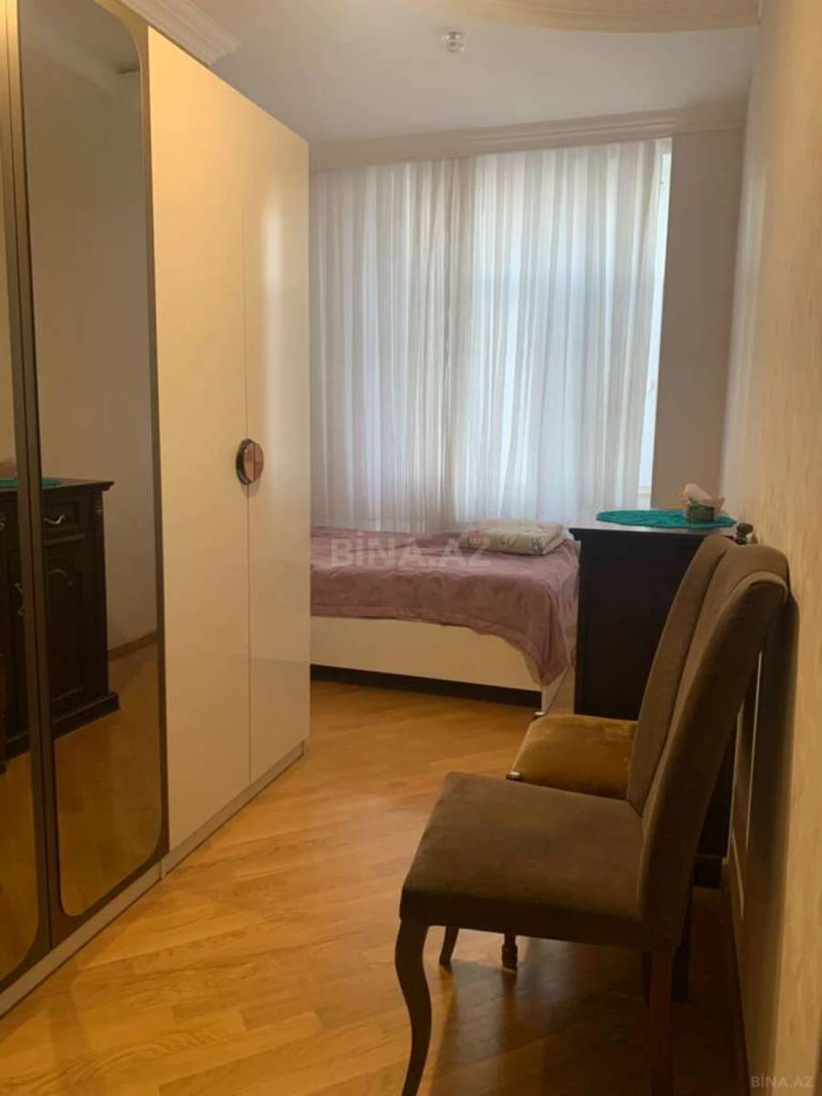 Satılır 3 otaqlı mənzil 113 m²