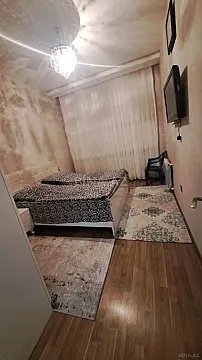 Satılır 4 otaqlı mənzil 125 m²